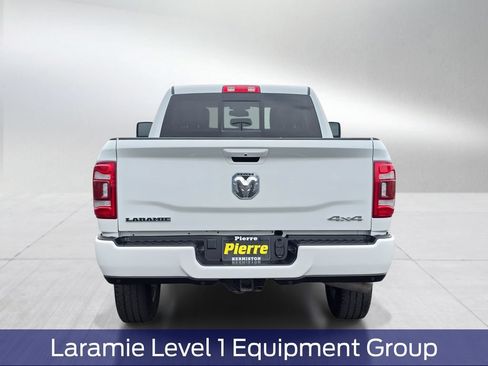 Used 2024 RAM 2500 Laramie AWD/4WD image 5