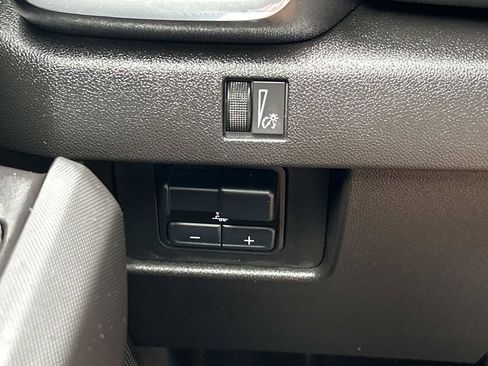 Used 2024 GMC Canyon Elevation w/ Convenience Package AWD/4WD image 26