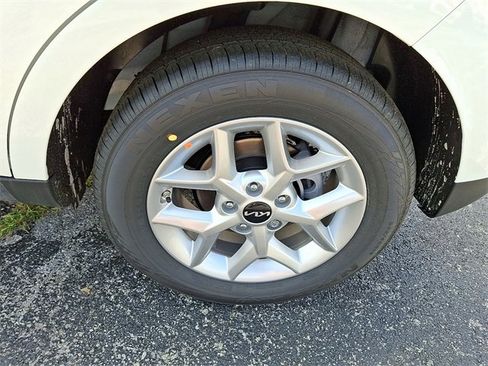 New 2025 Kia Soul LX w/ LX Technology Package image 5