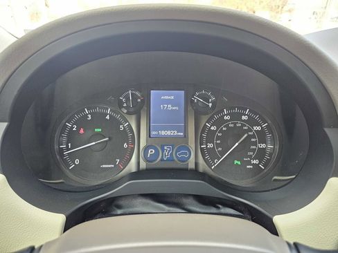 Used 2016 Lexus GX 460 w/ Premium Package image 17