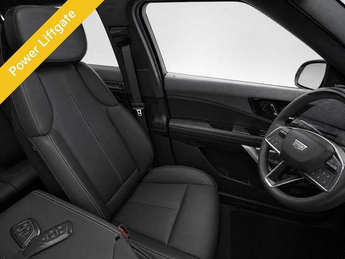 Used 2025 Cadillac Optiq Luxury 1 AWD/4WD image 15