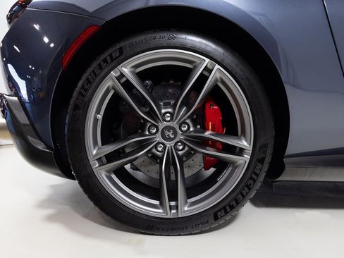 Used 2021 Ferrari Roma RWD image 15