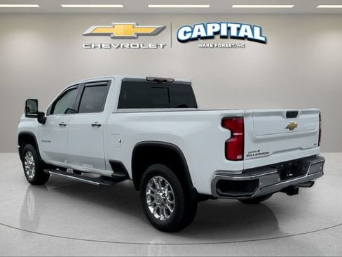 Used 2025 Chevrolet Silverado 2500 LTZ w/ LTZ Premium Package AWD/4WD image 3