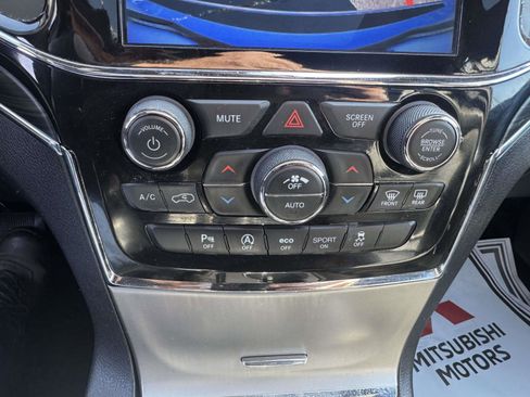 Used 2021 Jeep Grand Cherokee Limited image 29