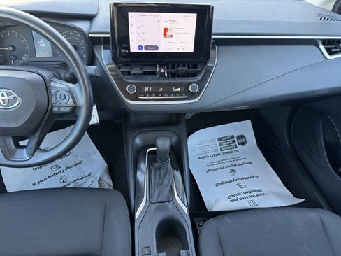 Certified 2023 Toyota Corolla LE image 2