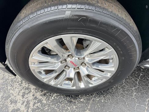 Used 2019 GMC Yukon XL SLT w/ Premium Edition RWD image 27