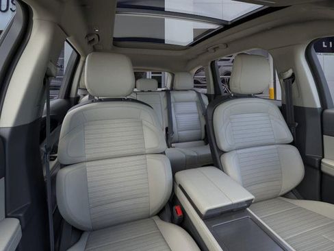 New 2026 Lincoln Nautilus Reserve image 10