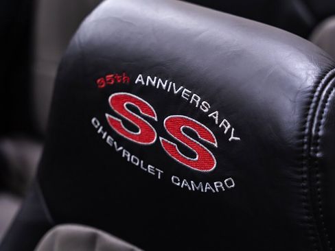 Used 2002 Chevrolet Camaro Z28 w/ SS Performance/Appearance Pkg image 18