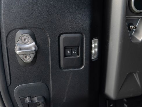 Used 2023 Land Rover Defender 110 Carpathian Edition AWD/4WD image 27