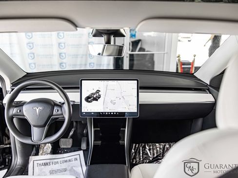 Used 2021 Tesla Model Y Long Range AWD/4WD image 33
