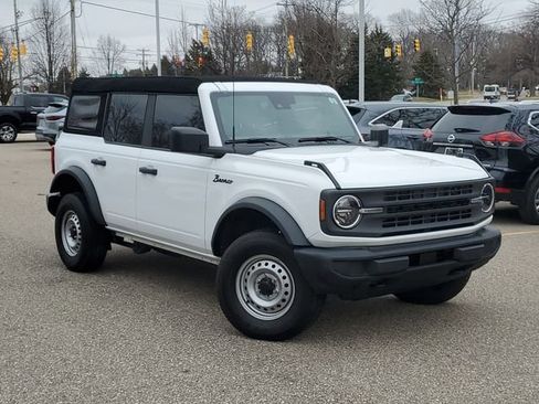 Used 2023 Ford Bronco 4-Door AWD/4WD image 1