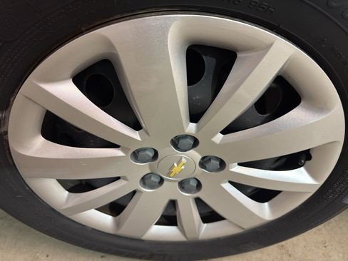 Used 2011 Chevrolet Cruze LS w/ Connectivity Package image 32