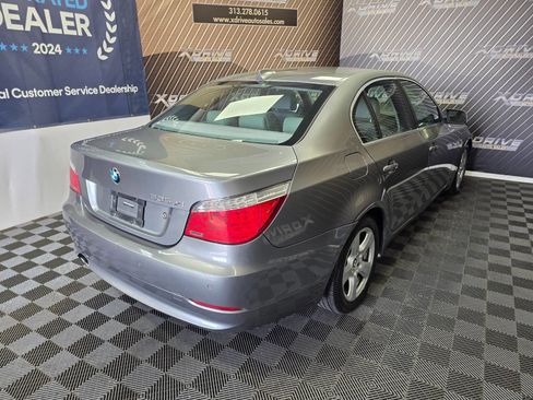 Used 2008 BMW 535xi Sedan image 16