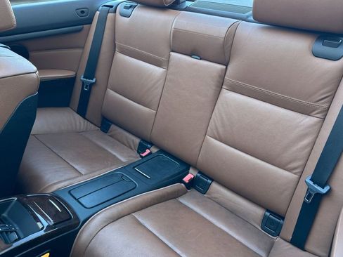 Used 2011 BMW 328i Convertible image 12