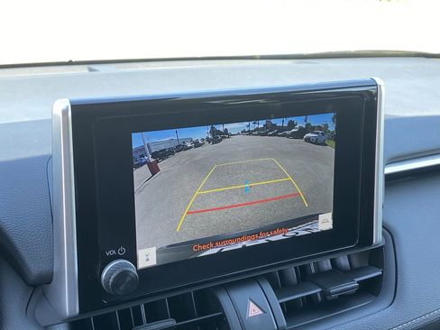 Used 2025 Toyota RAV4 LE image 8