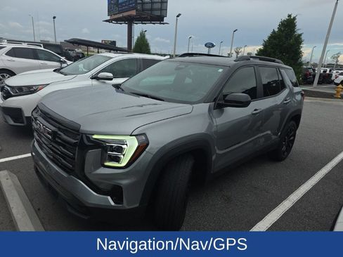 Used 2025 GMC Terrain Elevation w/ Elevation Premium Package AWD/4WD image 3