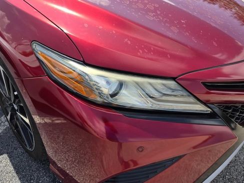 Used 2018 Toyota Camry XSE FWD image 6