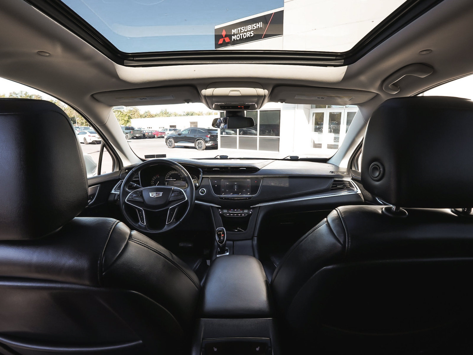 Used 2018 Cadillac XT5 Premium Luxury w/ Driver Assist Package AWD/4WD image 36