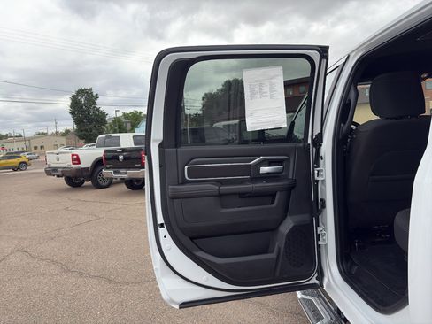 Used 2025 RAM 2500 Big Horn AWD/4WD image 21