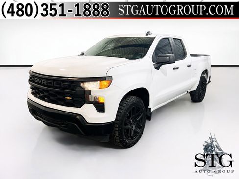 Used 2024 Chevrolet Silverado 1500 W/T w/ Trailering Package AWD/4WD image 1