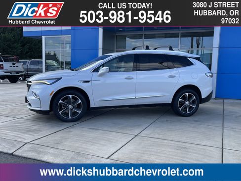 Used 2022 Buick Enclave Essence w/ Experience Buick Package AWD/4WD image 2