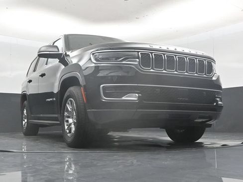 Used 2022 Jeep Wagoneer Series I AWD/4WD image 47
