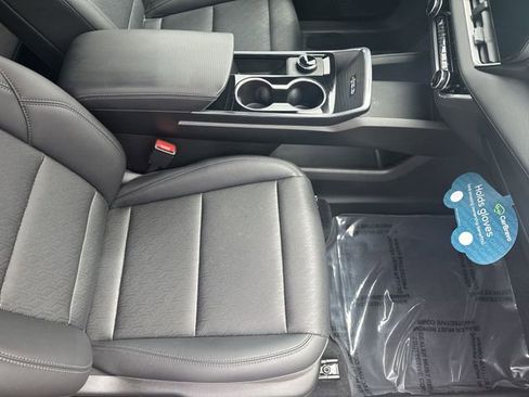 Certified 2026 Chevrolet Equinox LT w/ Convenience Package II image 30