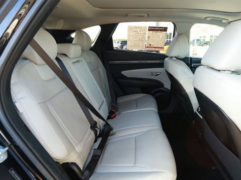 Used 2024 Hyundai Tucson Limited image 32