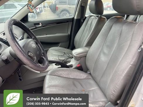 Used 2009 Hyundai Sonata Limited image 9