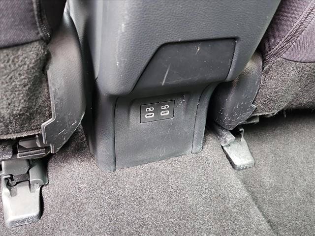 Used 2025 Toyota Prius LE FWD image 24