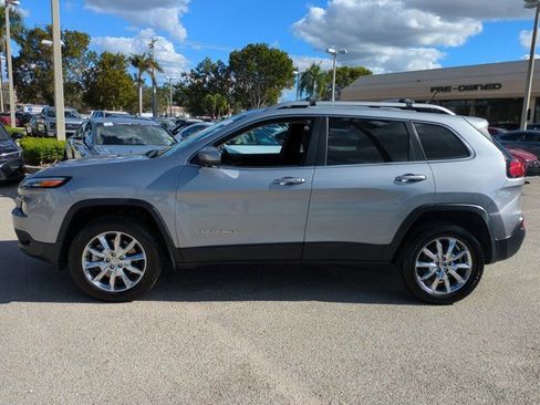 Used 2014 Jeep Cherokee Limited image 6
