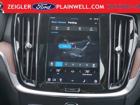Used 2024 Volvo V60 B5 Cross Country Plus AWD/4WD image 23
