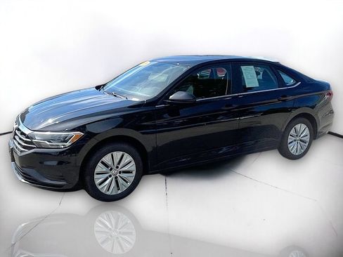 Used 2020 Volkswagen Jetta S w/ Driver Assistance Package FWD image 2