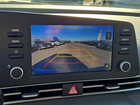 Certified 2022 Hyundai Elantra SEL image 21