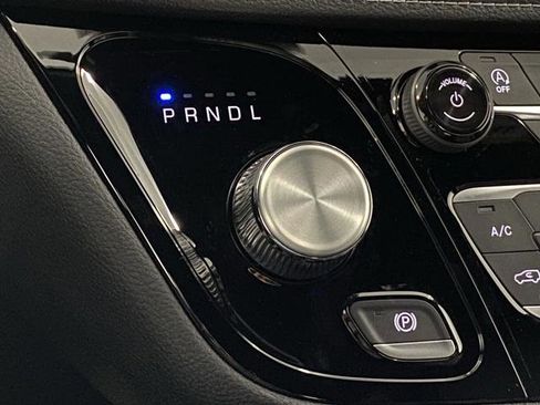 New 2026 Chrysler Pacifica Select w/ S Appearance Package image 21