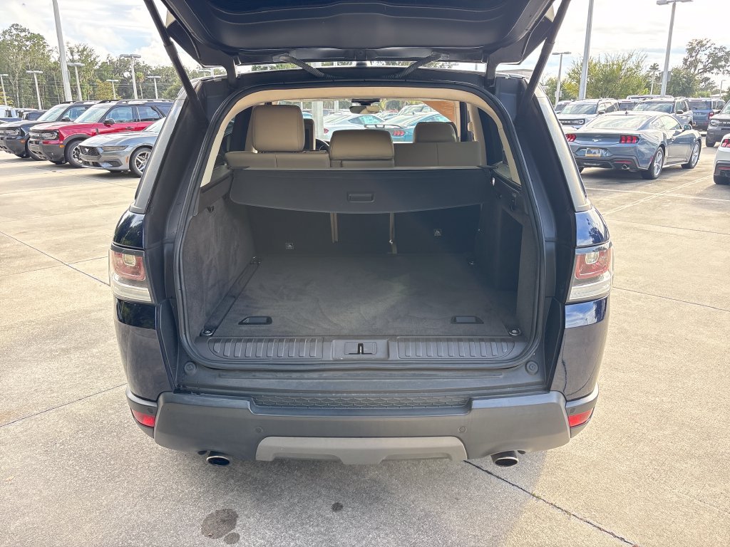 Used 2017 Land Rover Range Rover Sport SE AWD/4WD image 29