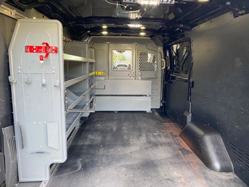 Used 2018 Ford Transit 150 130 Low Roof image 5