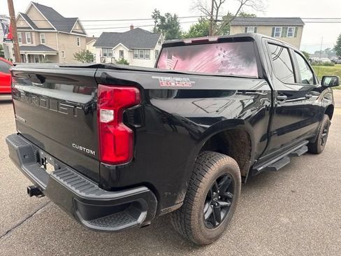 Used 2022 Chevrolet Silverado 1500 Custom Trail Boss AWD/4WD image 6