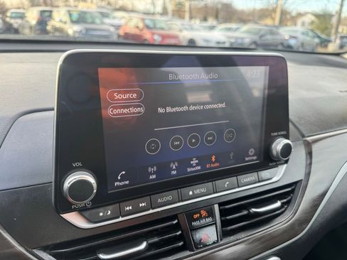 Used 2023 Nissan Altima 2.5 SV image 17