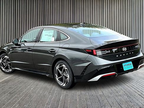 New 2026 Hyundai Sonata SEL FWD image 3