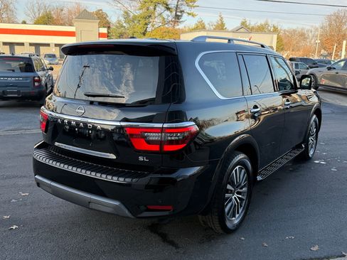 Used 2024 Nissan Armada SL w/ Captain's Chairs Package image 4