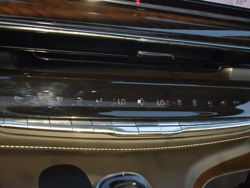 Certified 2024 Cadillac Escalade Sport Platinum w/ Heavy-Duty Trailer Package AWD/4WD image 36