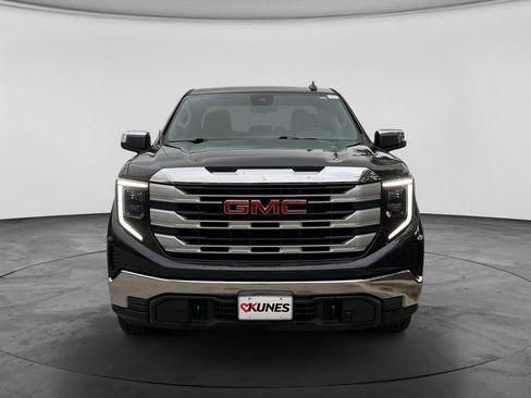 Used 2022 GMC Sierra 1500 SLE AWD/4WD image 3