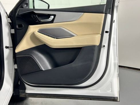 Used 2022 Acura MDX SH-AWD w/ Technology Package image 9