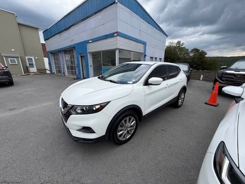 Used 2021 Nissan Rogue Sport S AWD/4WD image 2