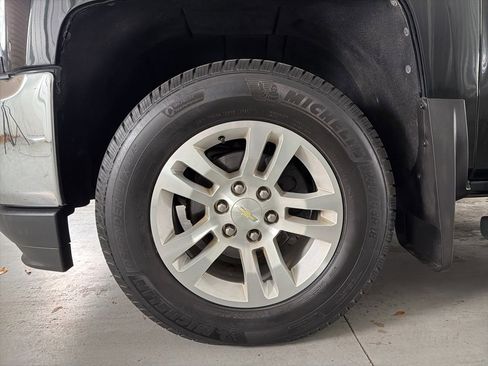 Used 2017 Chevrolet Silverado 1500 LT w/ All Star Edition image 4