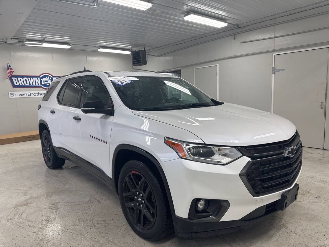 Used 2021 Chevrolet Traverse Premier w/ Redline Edition AWD/4WD image 9