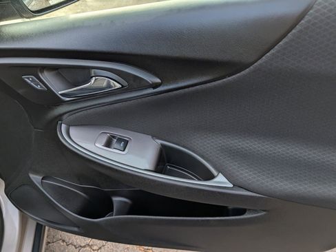 Used 2022 Chevrolet Malibu LT image 23