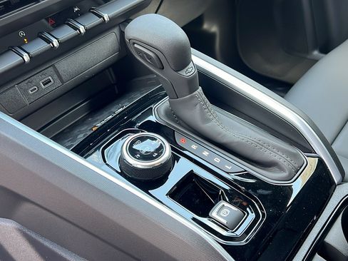 New 2026 Chevrolet Colorado Trail Boss AWD/4WD image 19