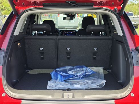 New 2026 Chevrolet TrailBlazer LT w/ Convenience Package FWD image 15